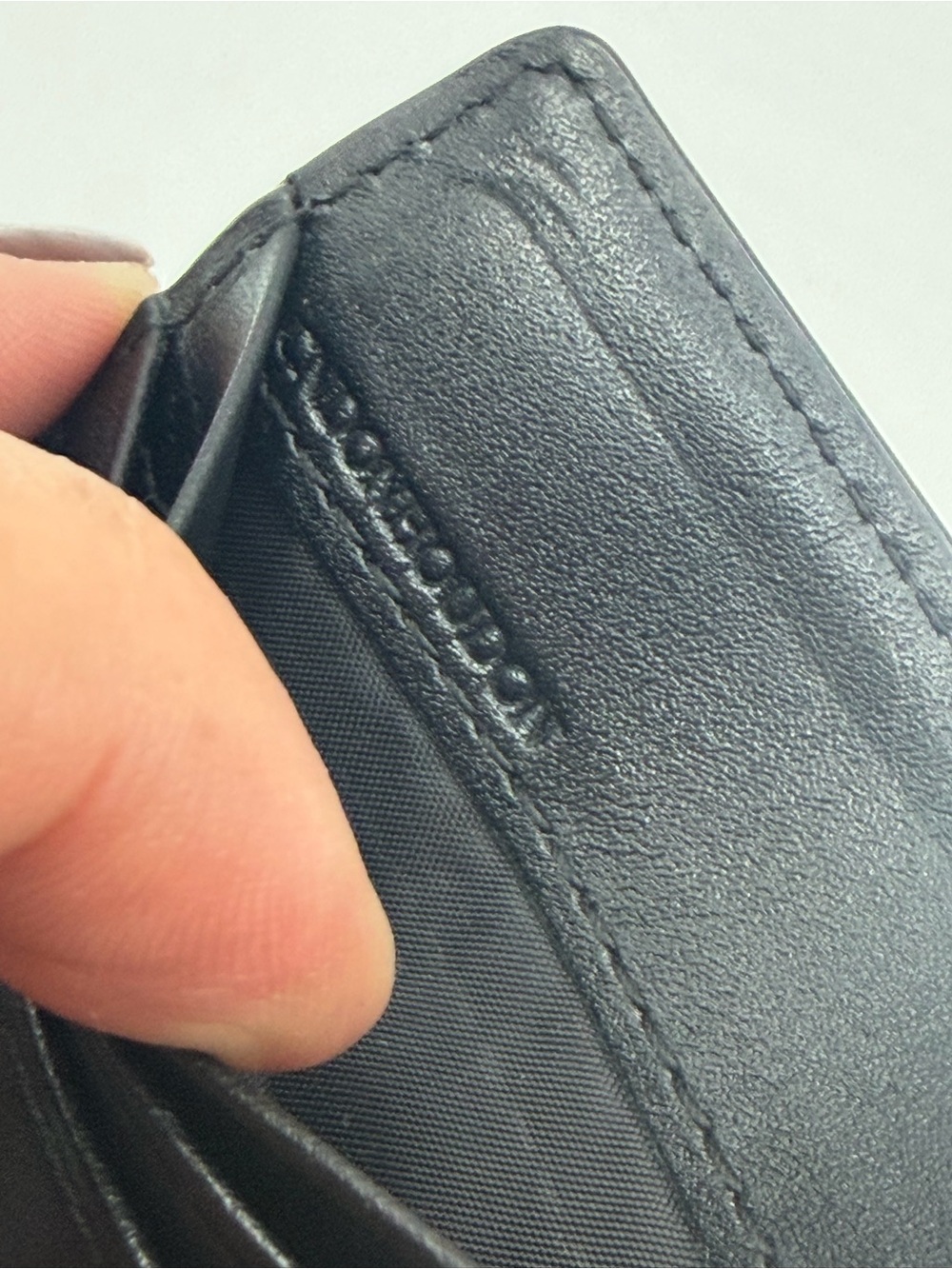 Authentic Burberry Wallet - Picture 11 of 11